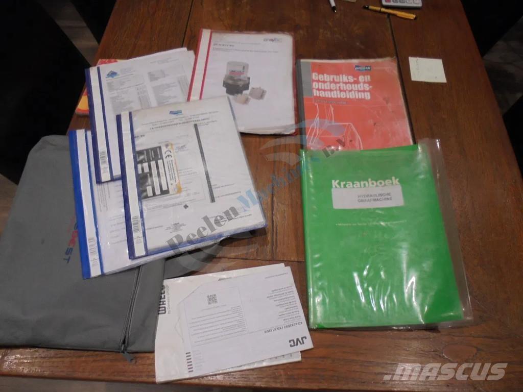 Doosan DX 255 LC Crawler excavators