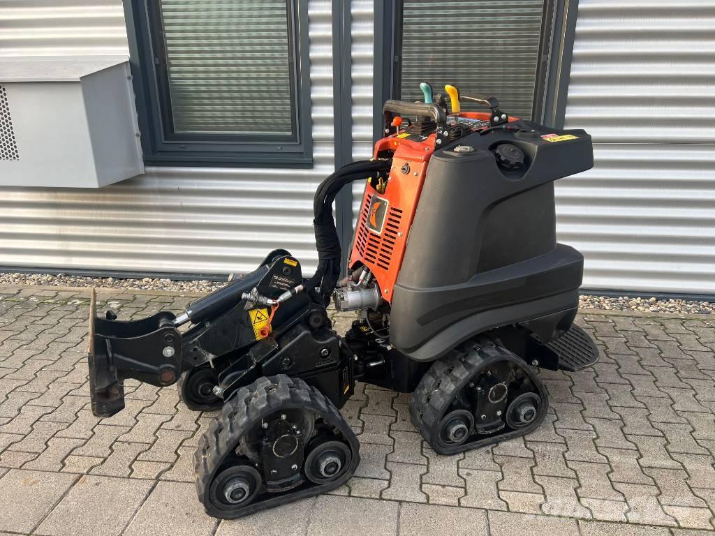 Ditch Witch R300 Trenchers