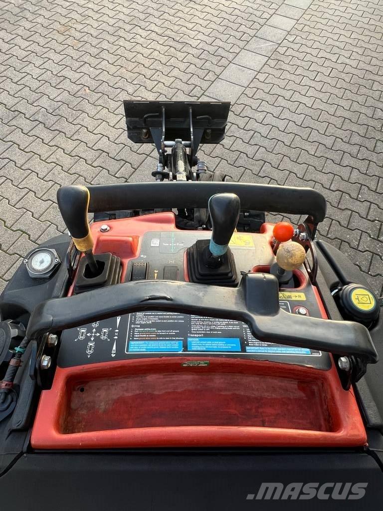 Ditch Witch R300 Trenchers