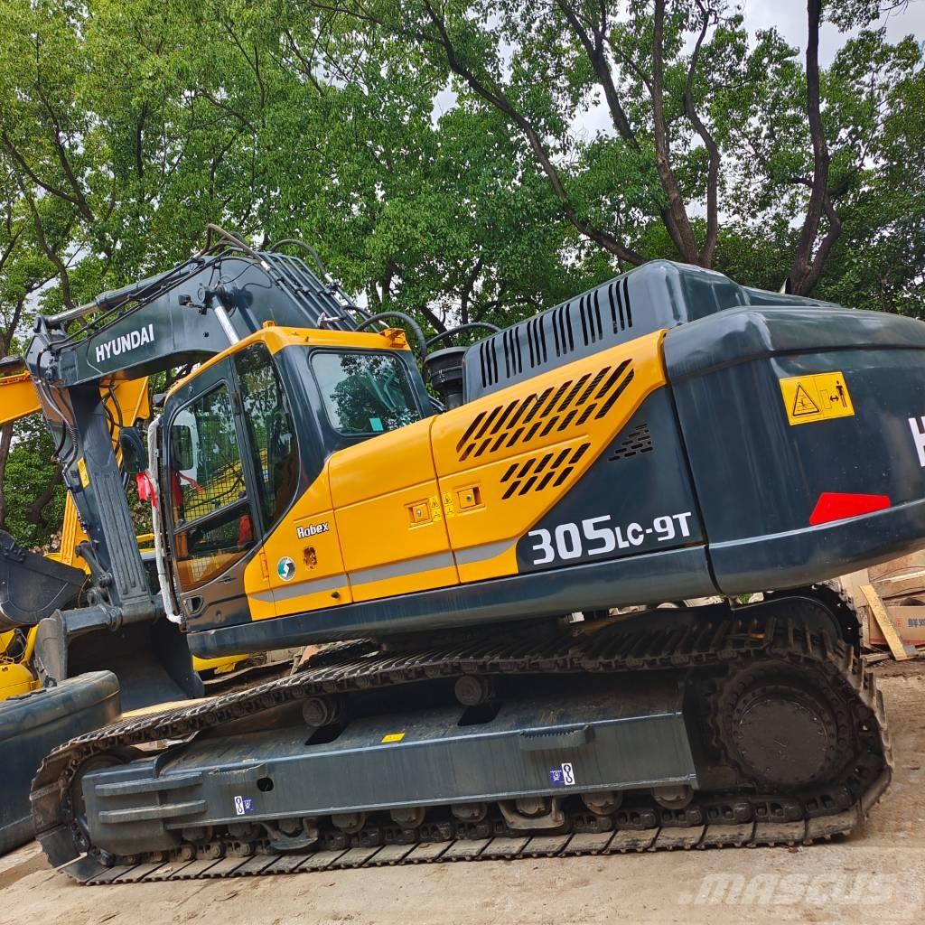 Hyundai 305 LC Crawler excavators