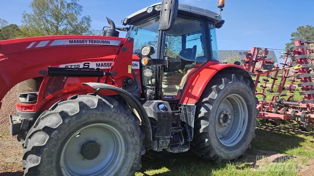 Massey Ferguson 6715 Tractors