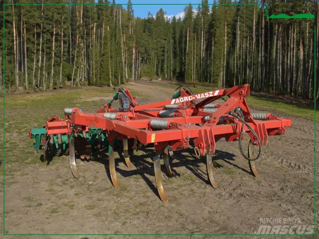 Agromasz Runner 30 Conventional ploughs