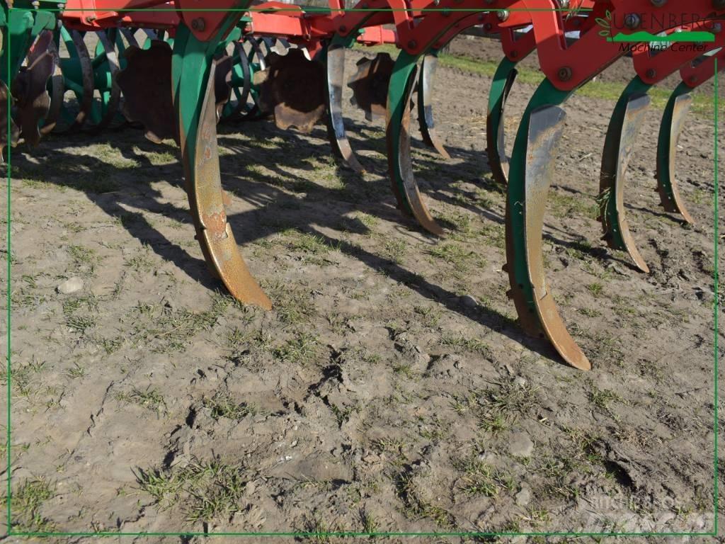 Agromasz Runner 30 Conventional ploughs