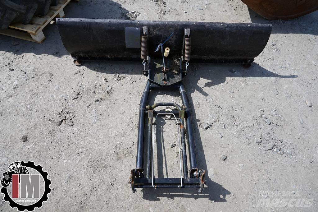 Polaris Snöblad / Plog Snow blades and plows