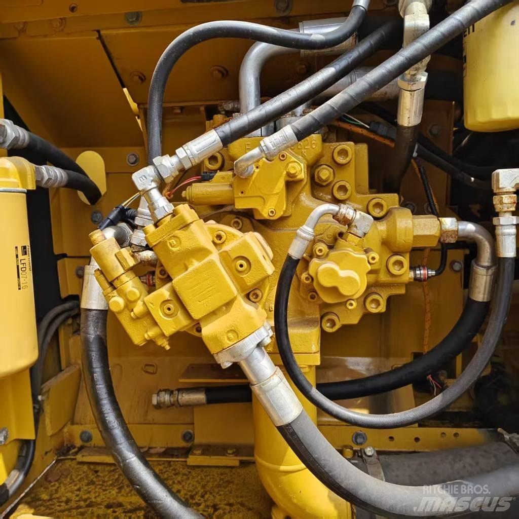 CAT 336 D Crawler excavators