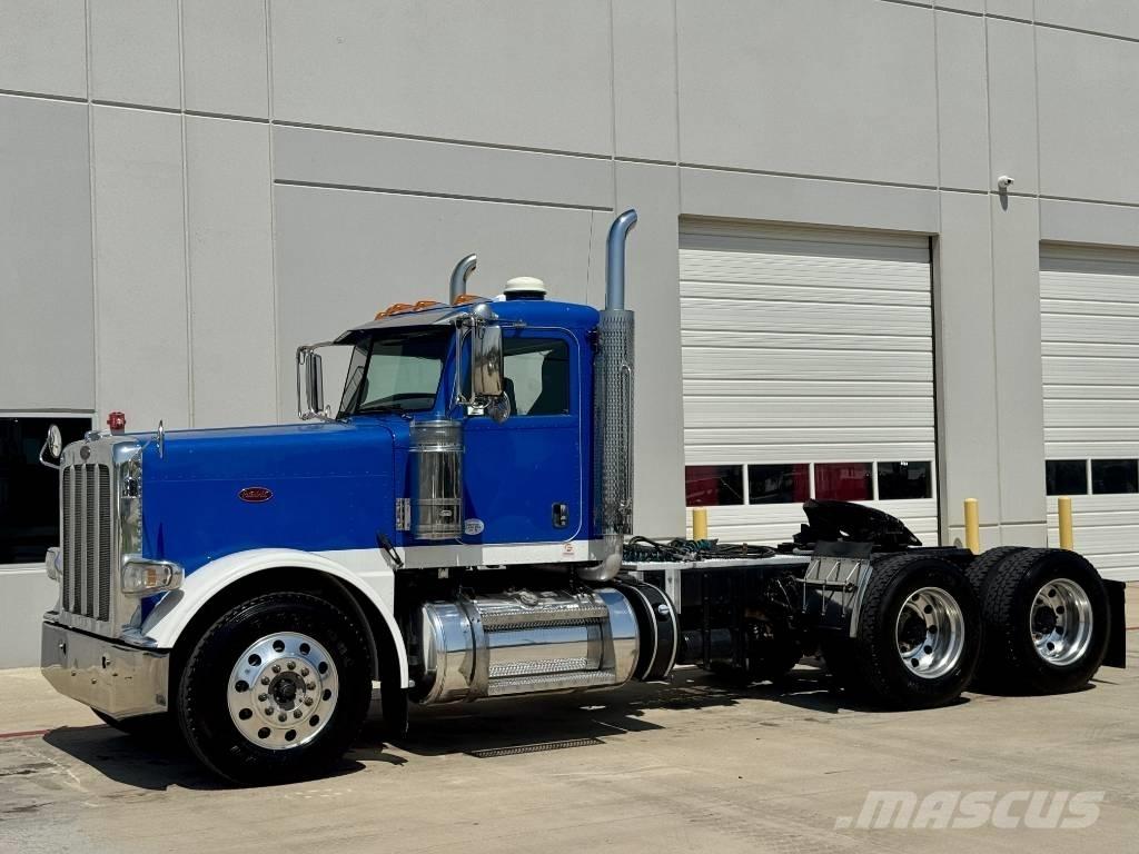 Peterbilt 389 Truck Tractor Units