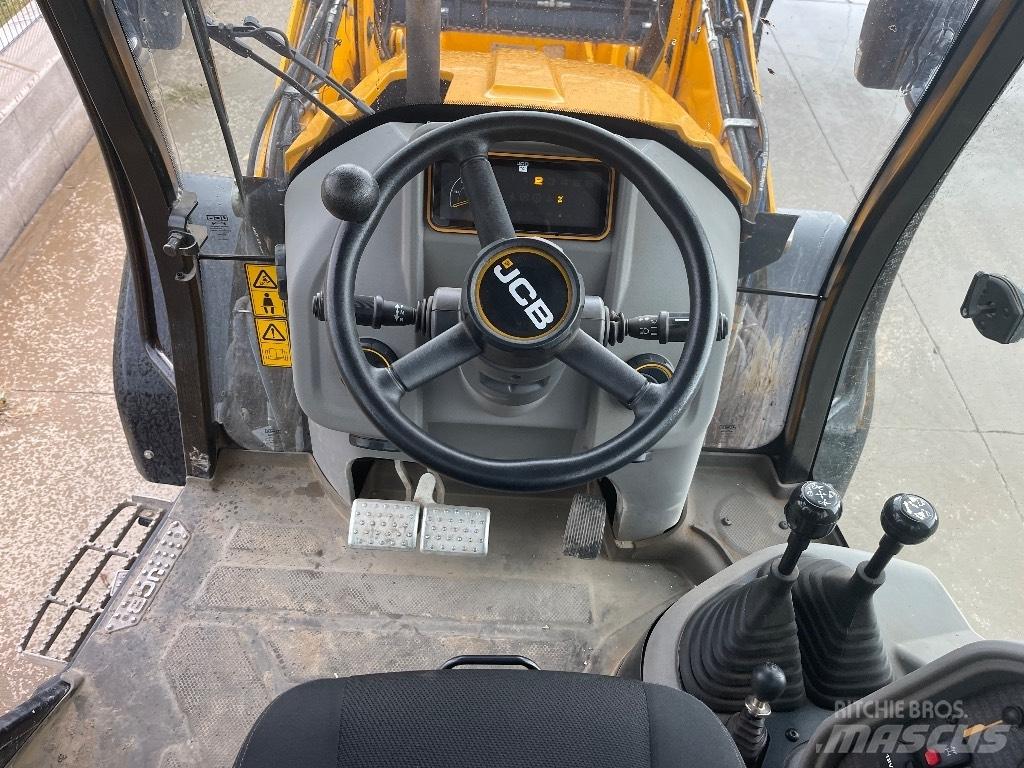 JCB 3 CX / compact TLB's
