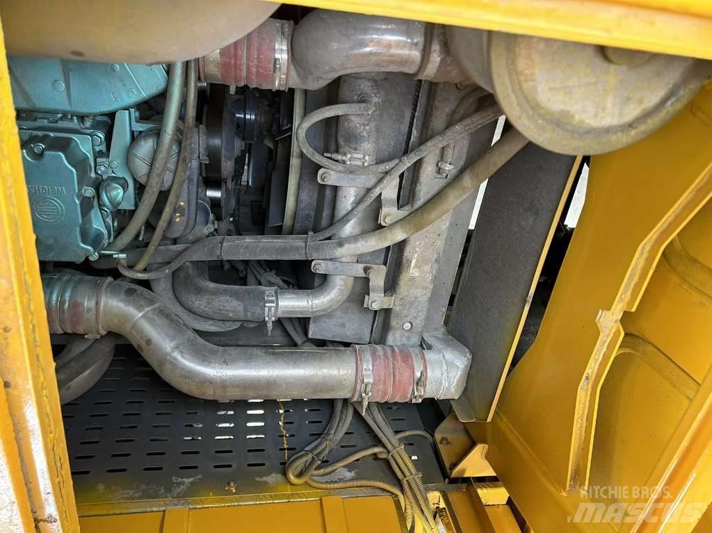 XCMG XCT80L5 Hoists, winches and material elevators