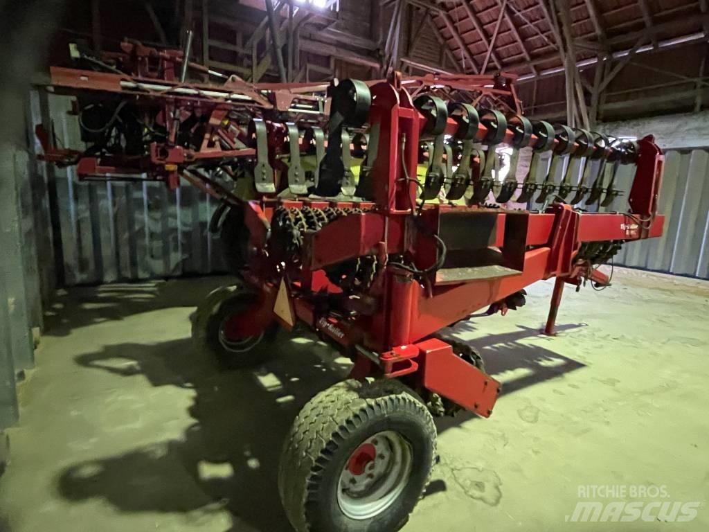 He-Va Tip-Roller 8.2 Farming rollers