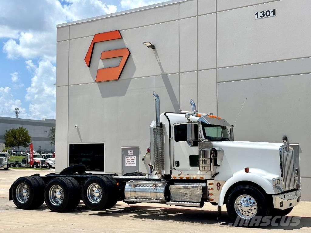 Kenworth W 900 Truck Tractor Units