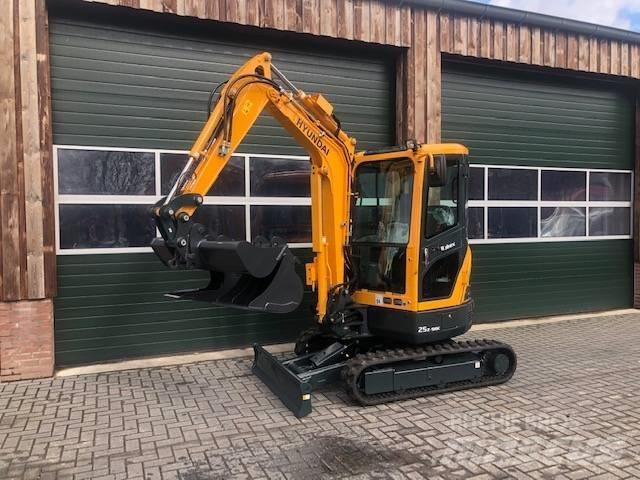 Hyundai R25Z-9AK Mini excavators < 7t
