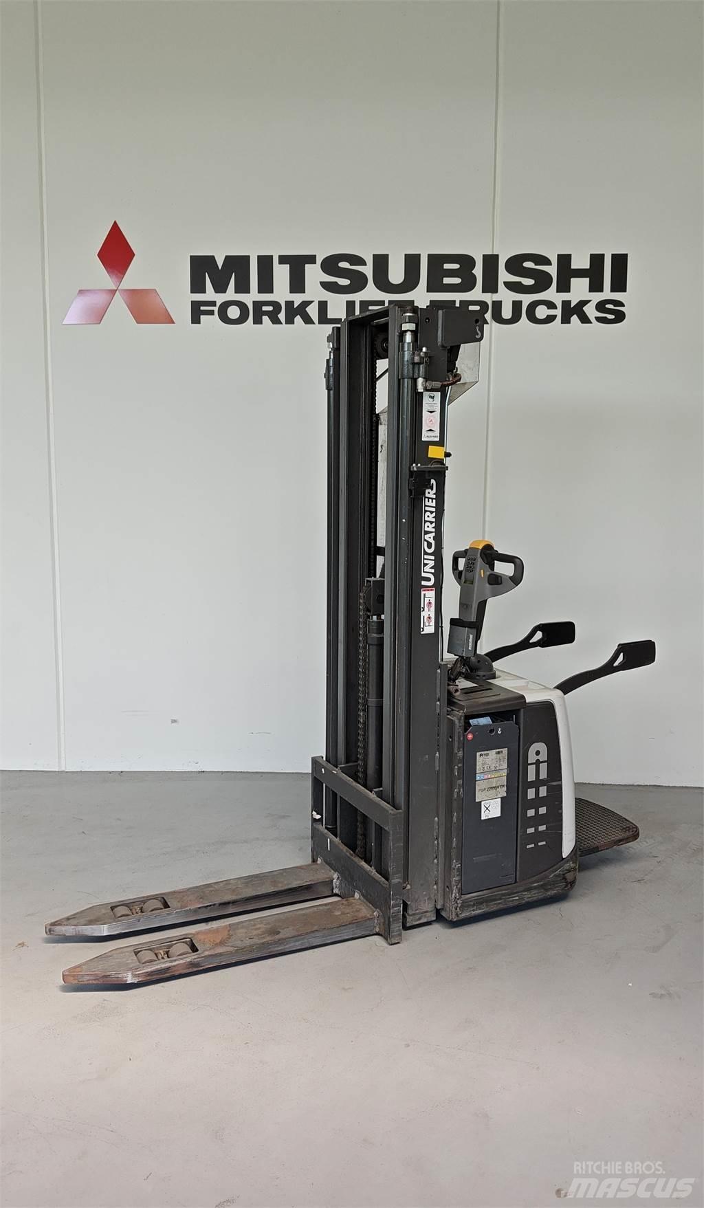Atlet PSP160 Low lifter with platform