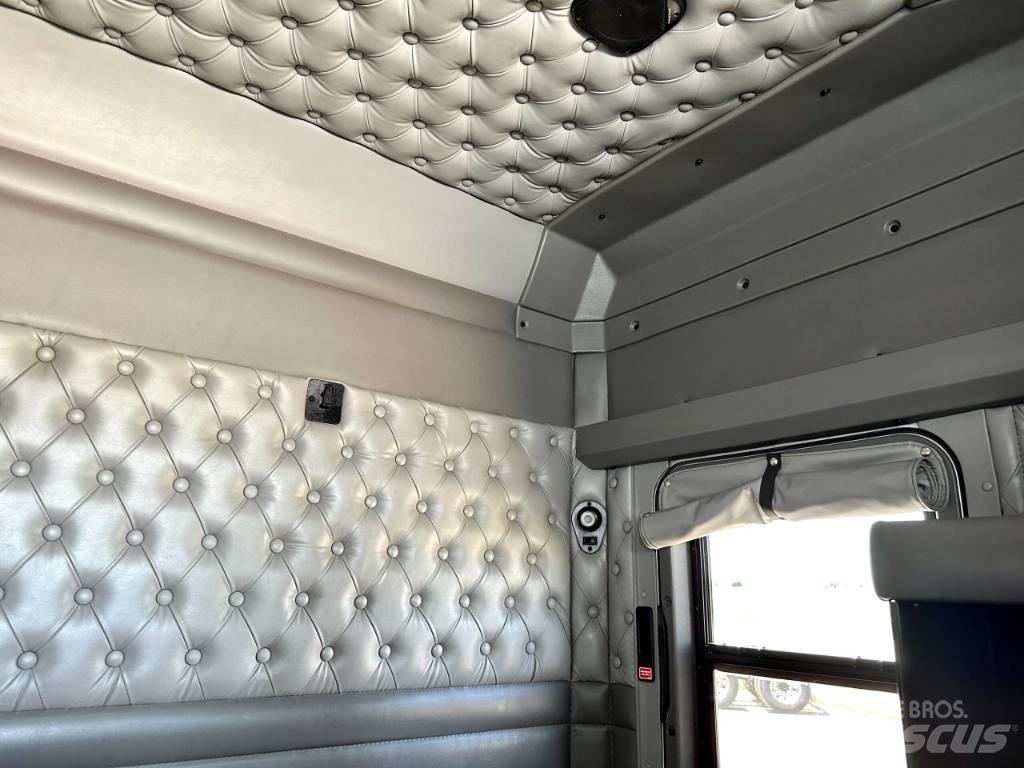 Kenworth T 800 Truck Tractor Units