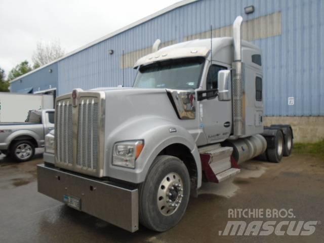 Kenworth W 990 Truck Tractor Units