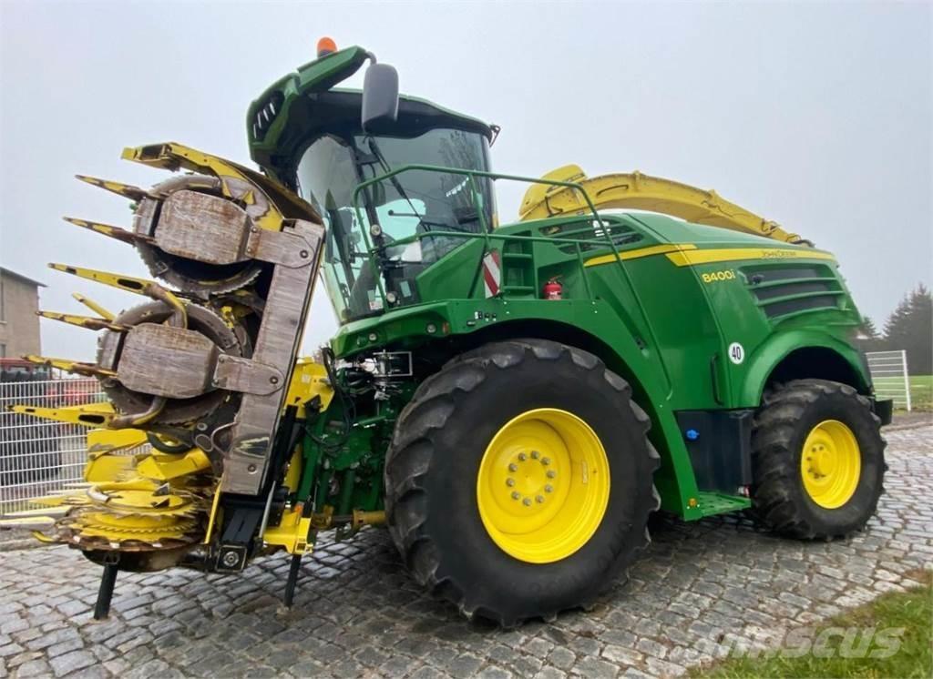 John Deere 8400i Self-propelled foragers