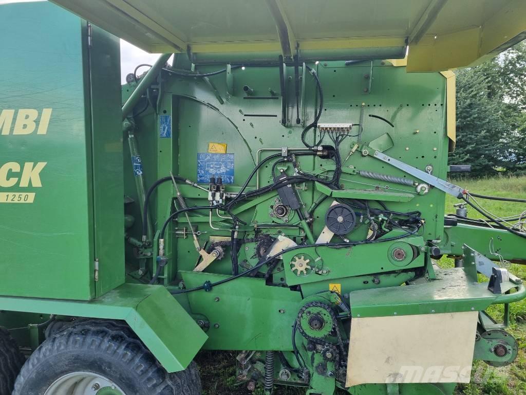 Krone Comprima F125 Round balers
