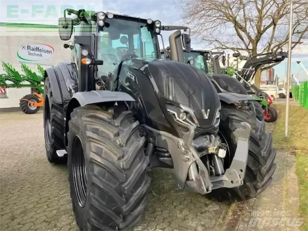 Valtra t 215a Tractors