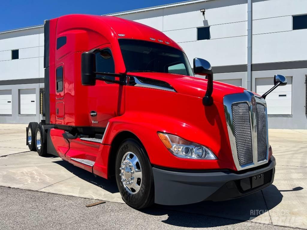 Kenworth T 680 Truck Tractor Units