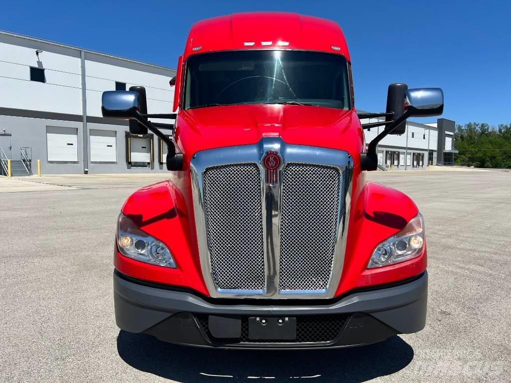 Kenworth T 680 Truck Tractor Units