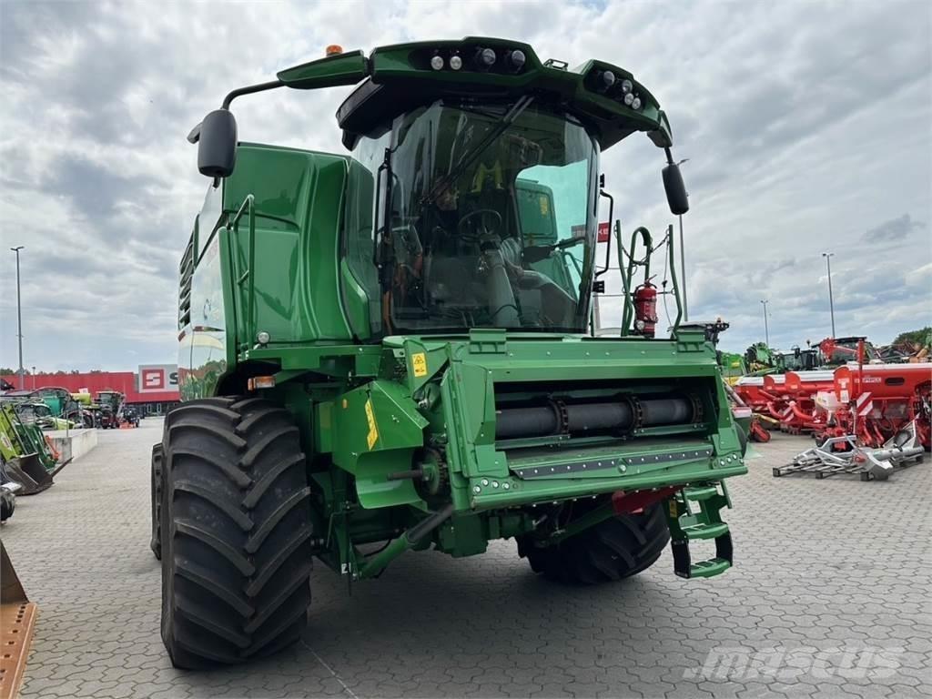 John Deere T 670 i Combine harvesters