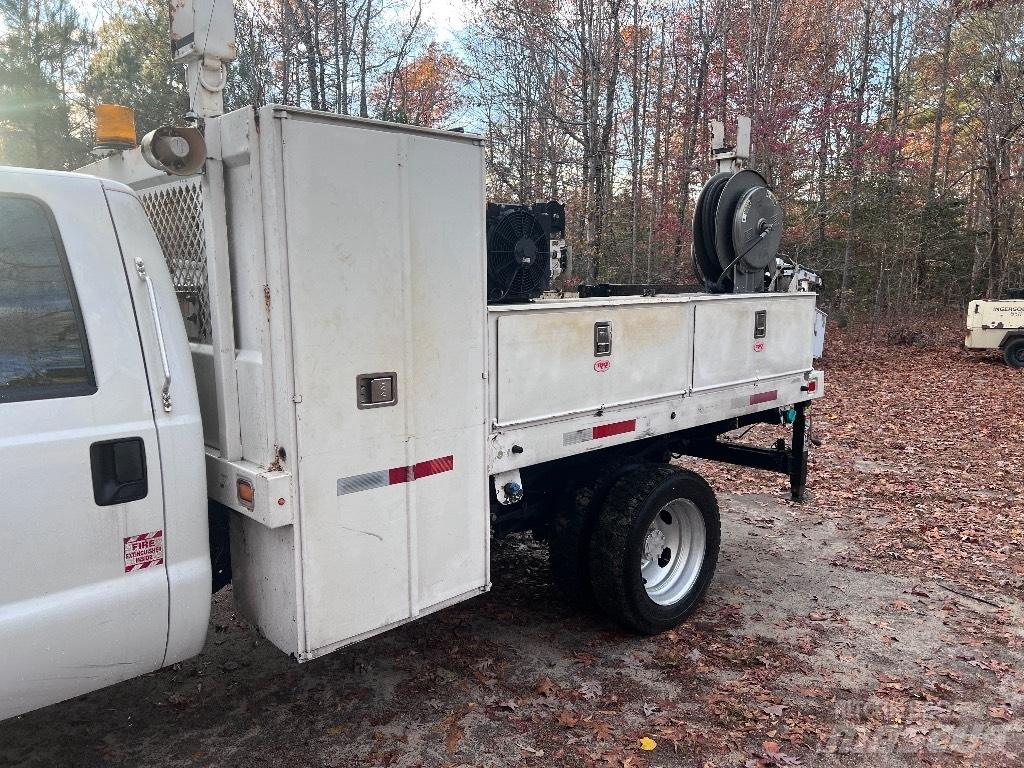 Auto Crane 4004EH Municipal / general purpose vehicles