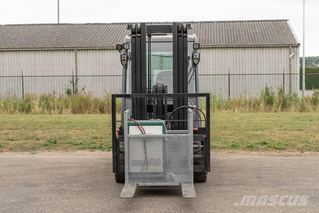 Manitou ME 450 Electric forklift trucks