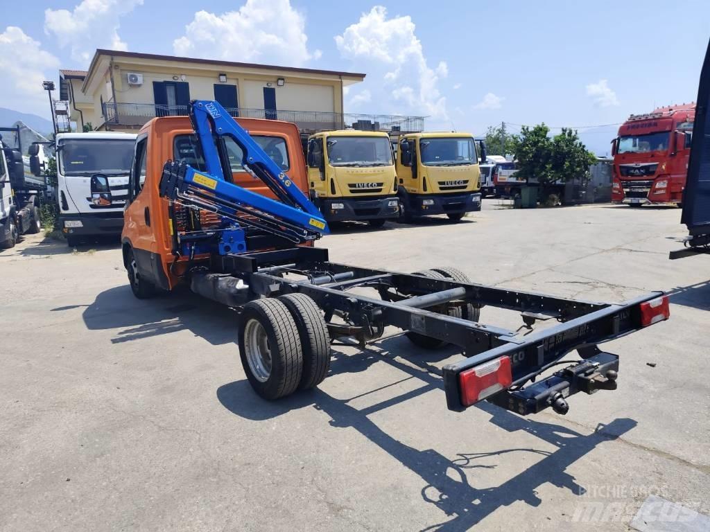 Iveco Daily 35-140 Crane trucks