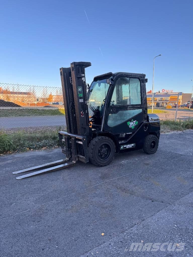 Toyota 52-8 FD 30 Diesel trucks