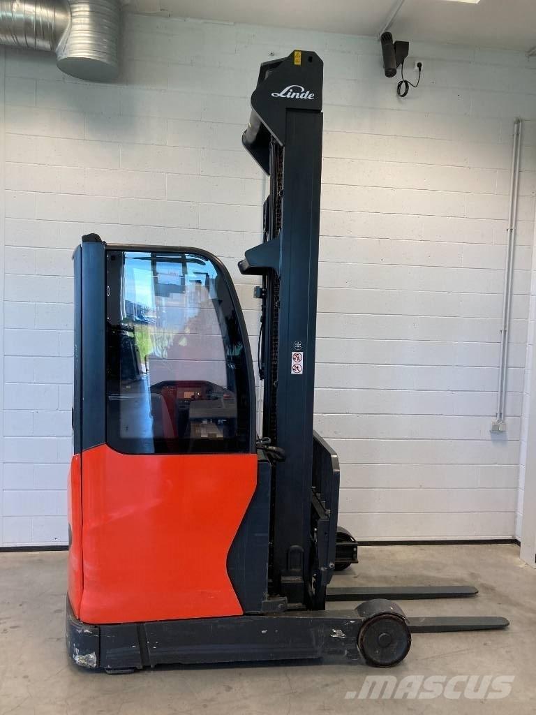 Linde R 14 Reach truck
