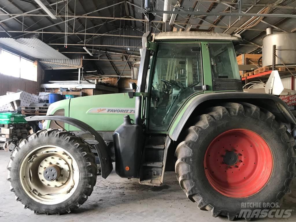 Fendt 716 Tractors