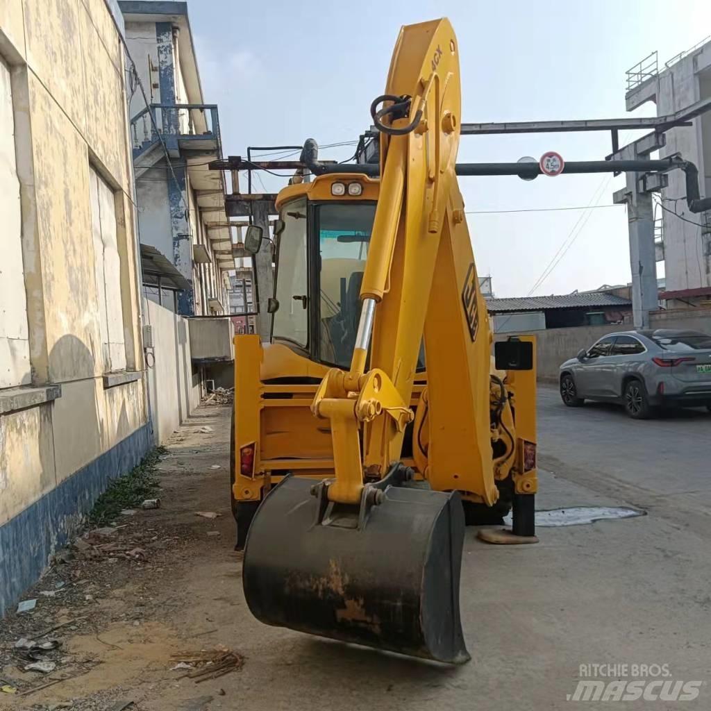 JCB 4CX TLB's