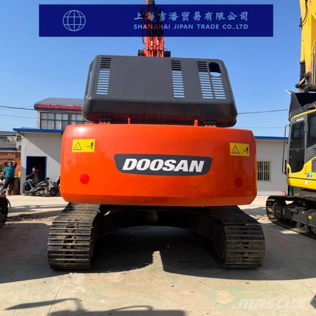 Doosan DX 300 Crawler excavators