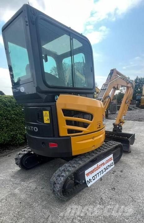 Kato HD27V4 Midi excavators  7t - 12t