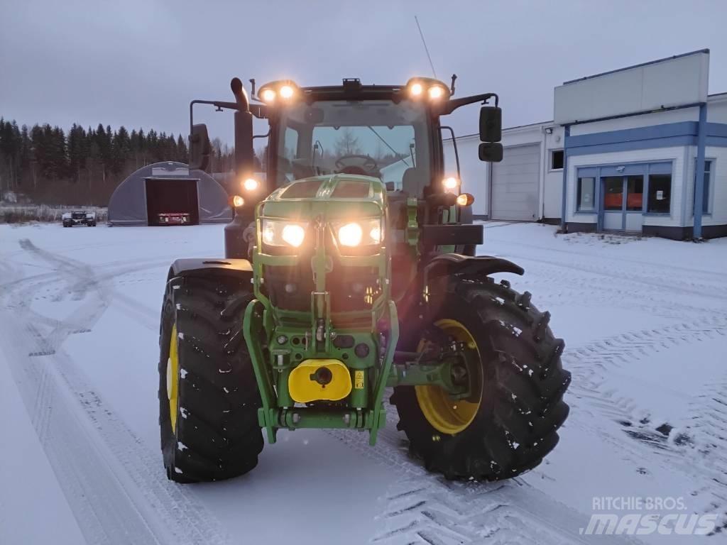 John Deere 6155 R Tractors