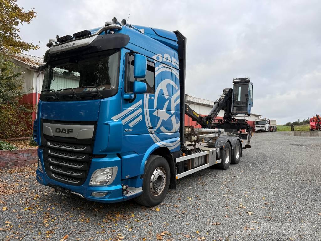 DAF XF 530 6x4 Forest machine transport trucks