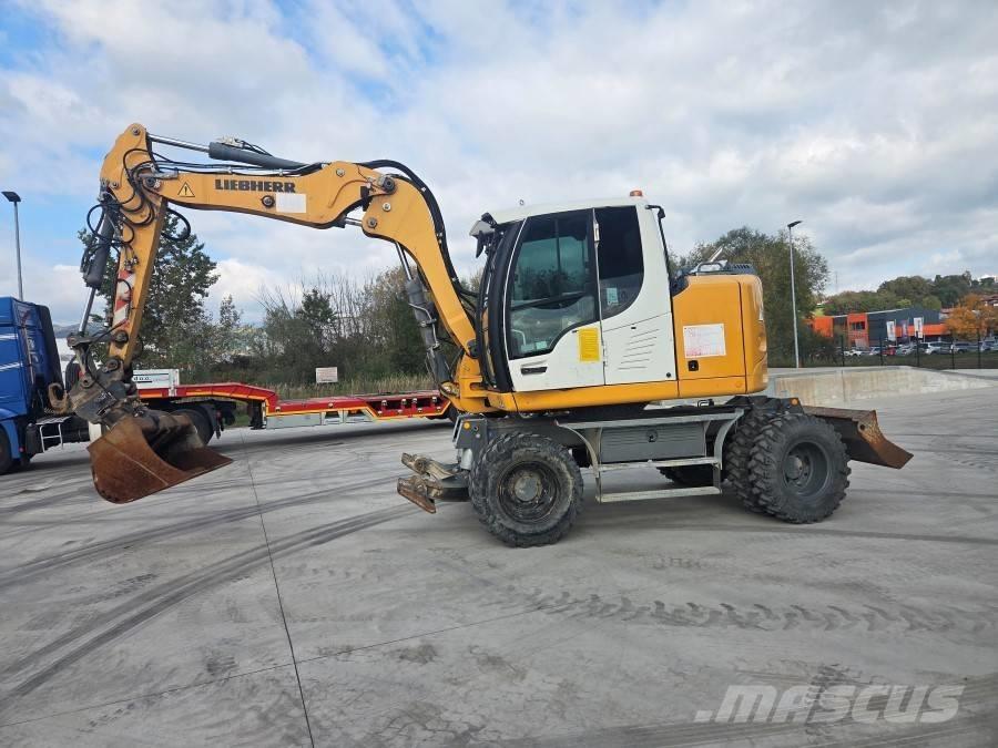 Liebherr 912 COMPACT Wheeled excavators