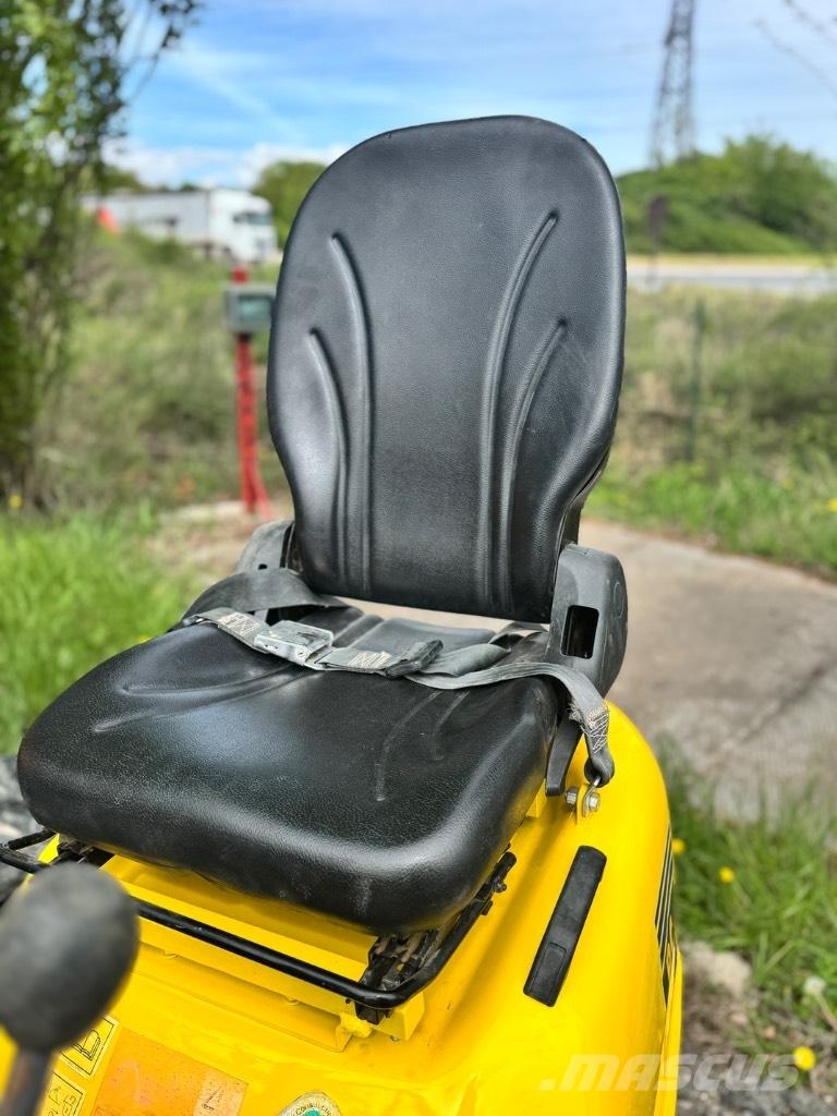 Komatsu PC 09 Mini excavators < 7t