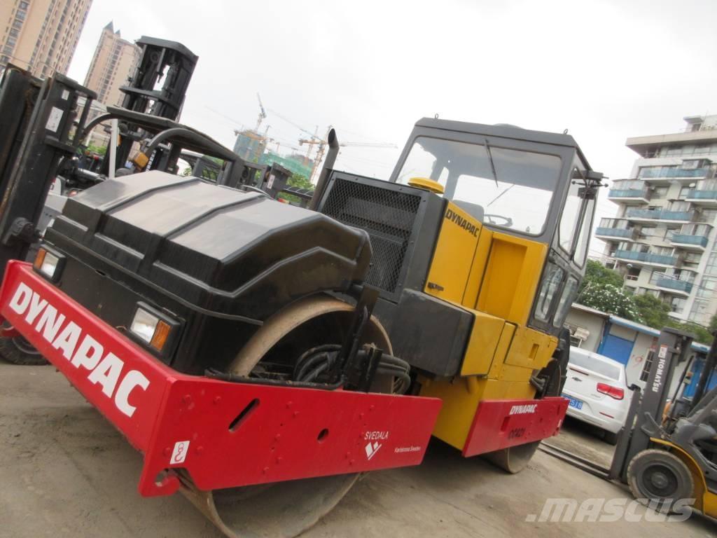 Dynapac CC 421 Twin drum rollers