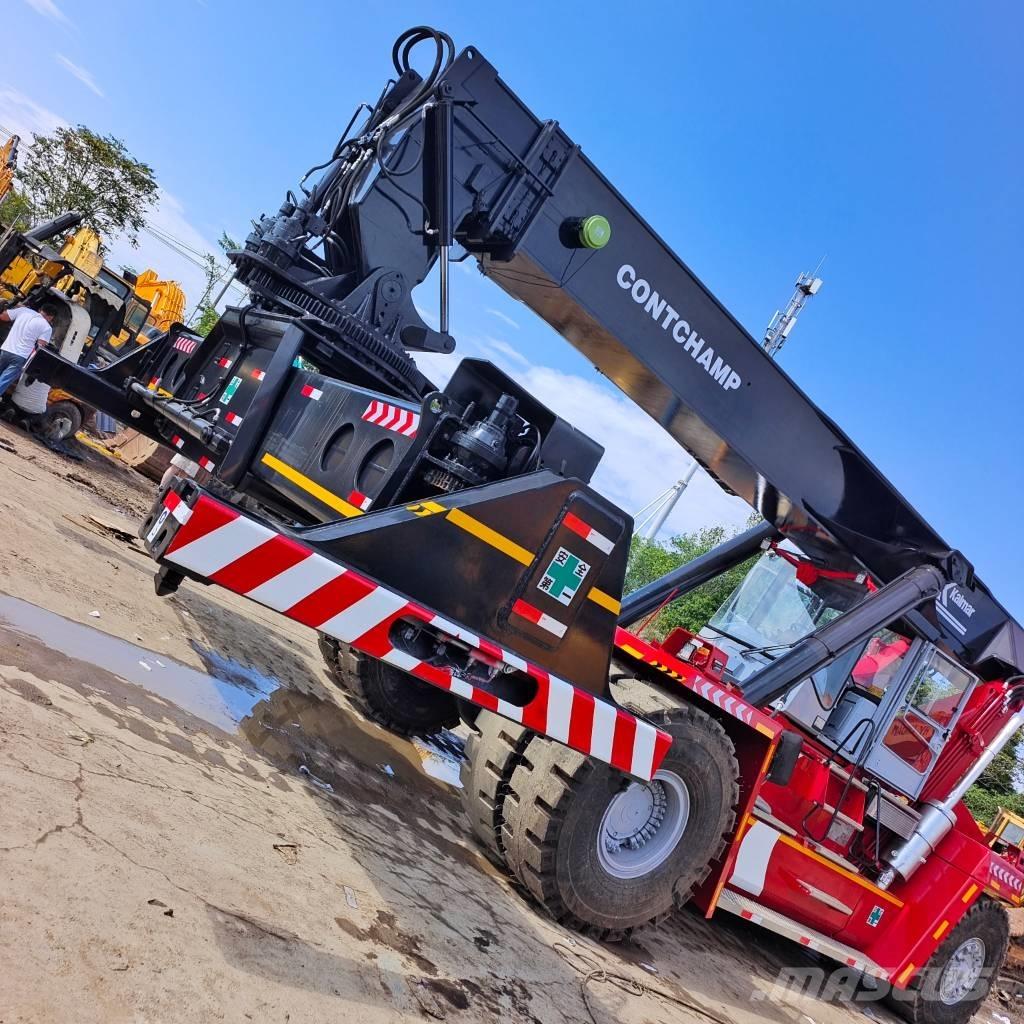 Kalmar DRF 450 Reachstackers