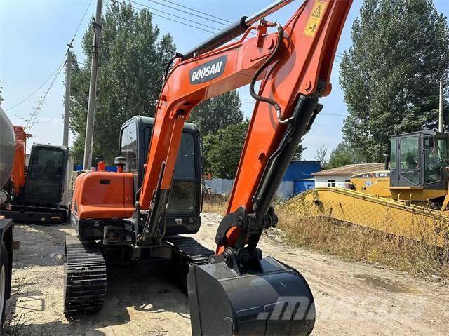 Doosan DX55 Mini excavators < 7t