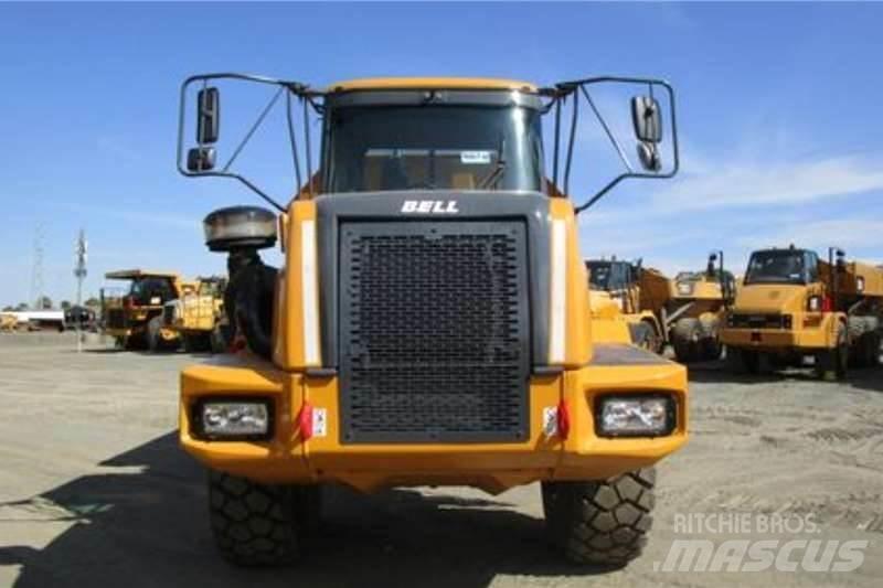 Bell B30D Articulated Haulers