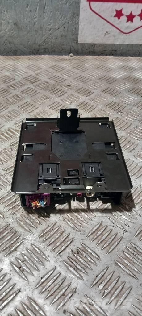 Scania R 440   2132542 Electronics