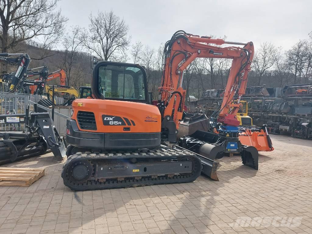 Doosan DX 85 R-3 Midi excavators  7t - 12t