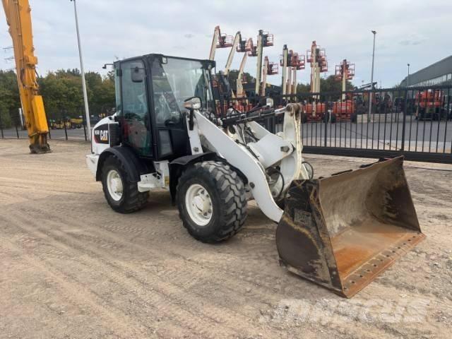 CAT 906 Wheel loaders