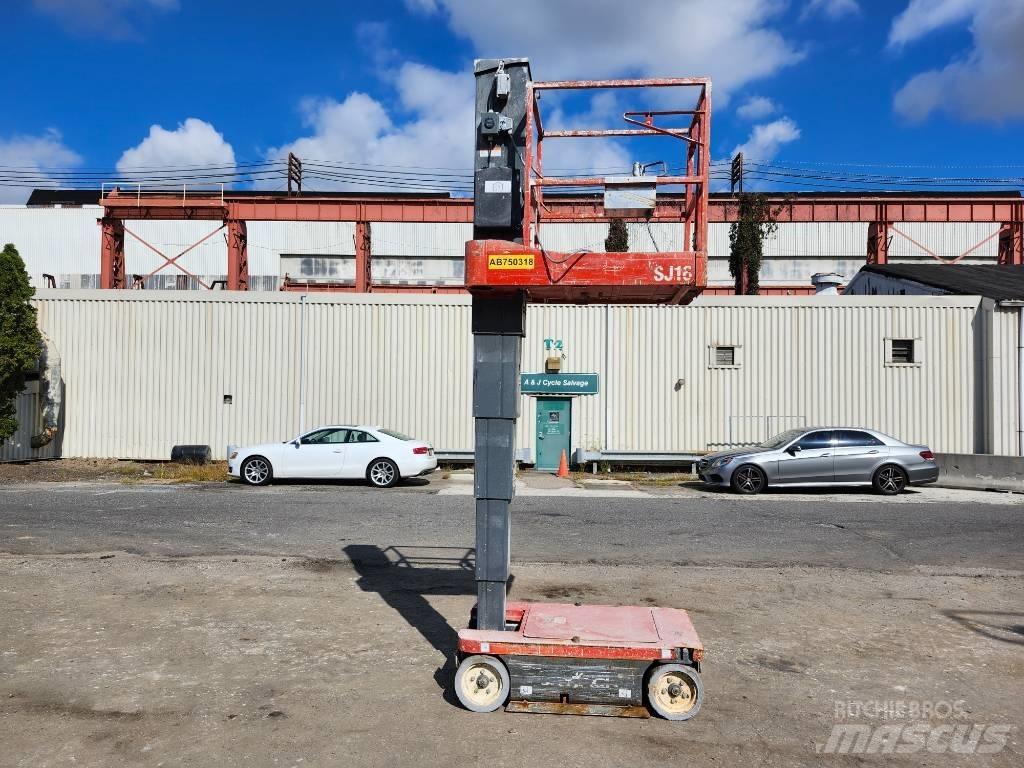 SkyJack SJ 16 Vertical mast lifts