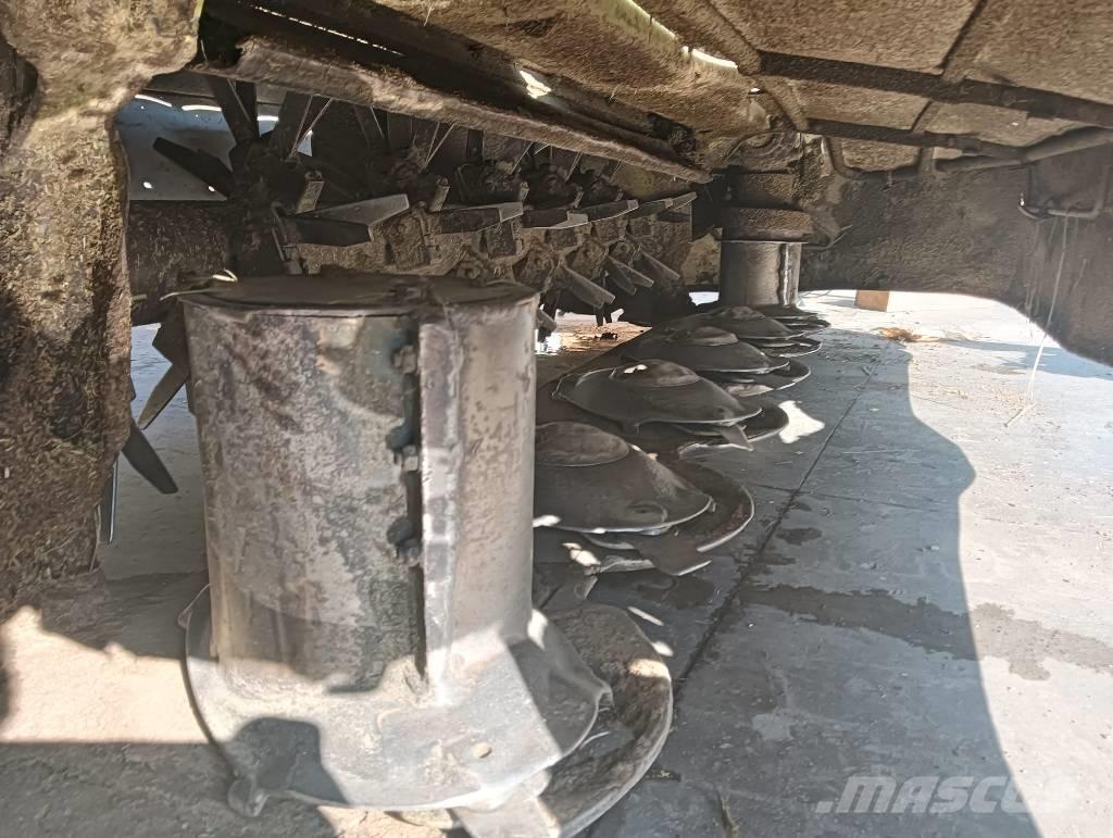 CLAAS Disco 2700 C Mower-conditioners