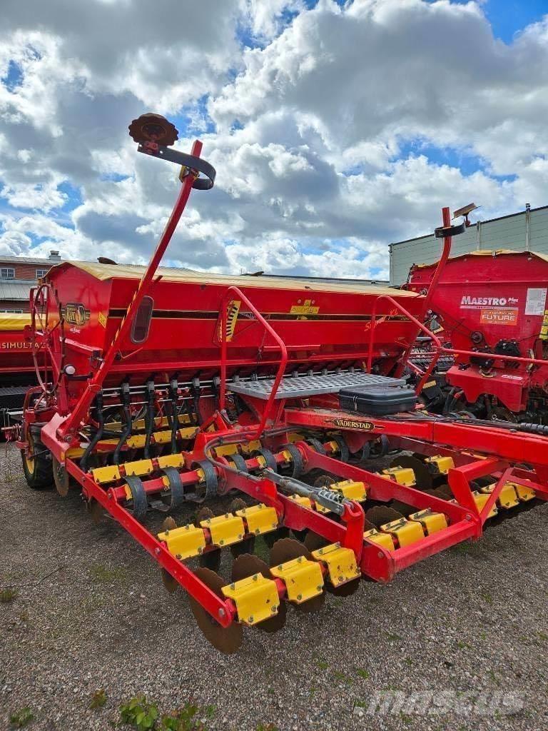 Väderstad Rapid 400 Combination drills