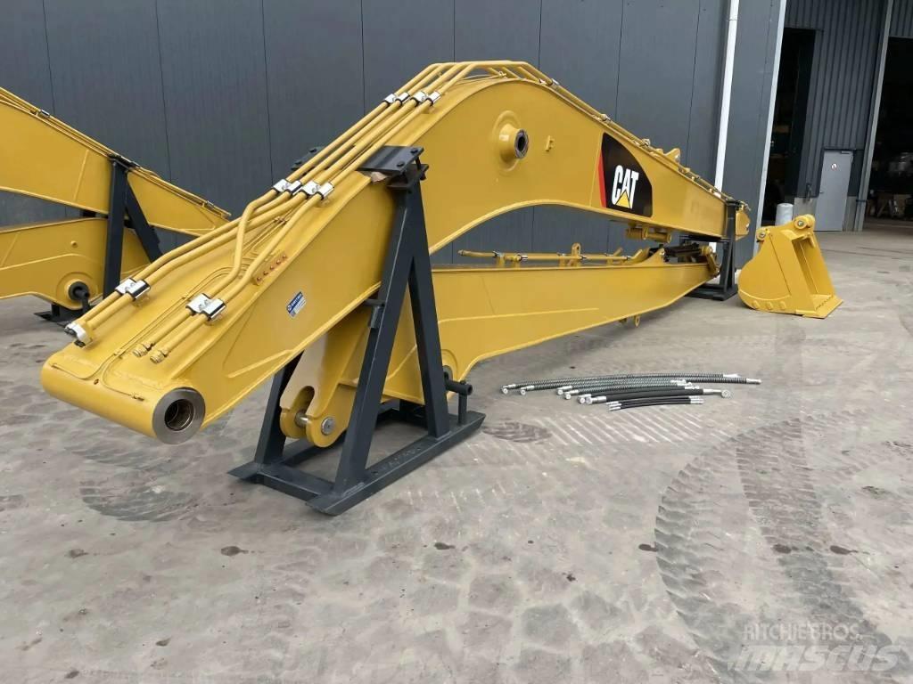 CAT 323F 18m Set TLB's