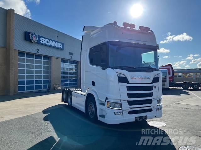 Scania R 590 Truck Tractor Units