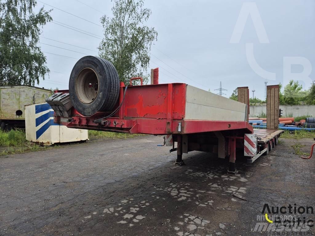HRD STL M4N Curtainsider semi-trailers